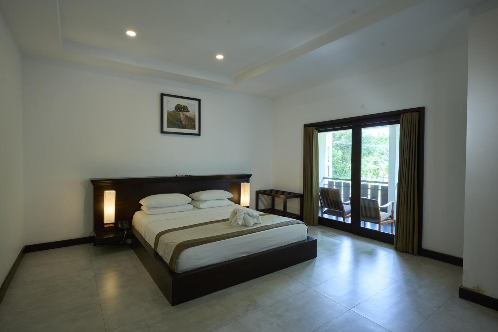 Rajarata Hotel Anuradhapura Exterior photo